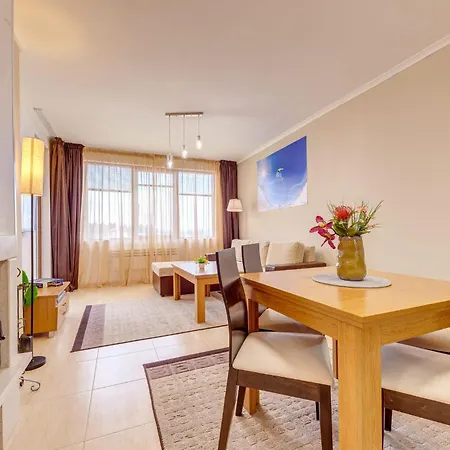 Grand Monastery 1bd With Scenic Views