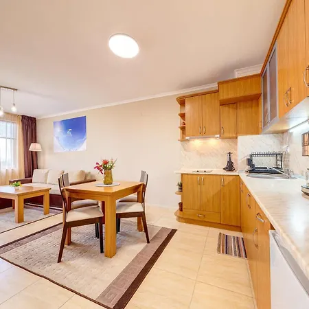 Grand Monastery 1bd With Scenic Views Apartament