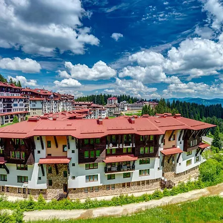 Grand Monastery 1bd With Scenic Views