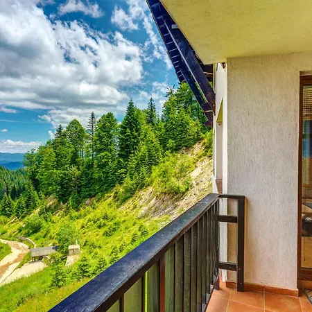 Grand Monastery 1bd With Scenic Views